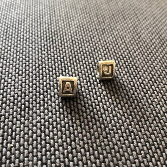 Pandora letter charms - Picture 2 of 2